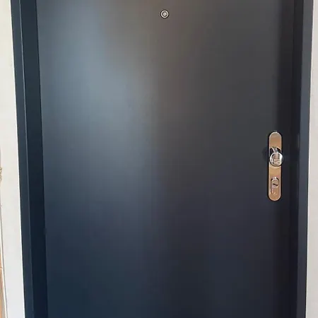 Apartman In *